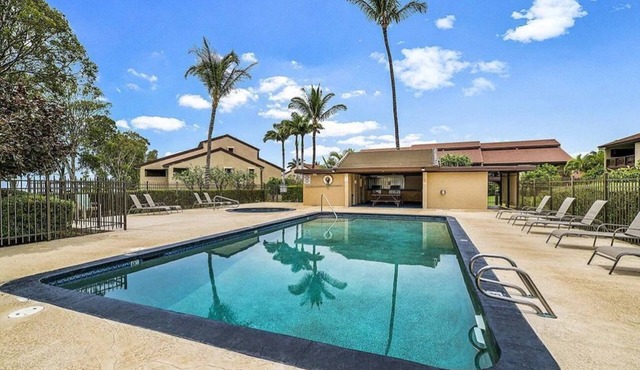 Ground-floor condo steps to pool, spa & BBQ. Paradise! in Waikoloa Village