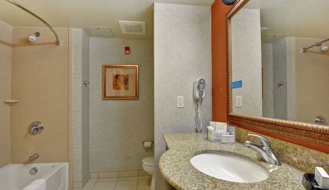 Hampton Inn & Suites Peoria at Grand Prairie, IL in Peoria
