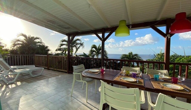 Island Oasis Estate - Hot Tub, Ocean Views, AC in Kaneohe