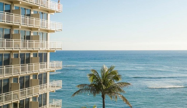 Kaimana Beach Hotel in Honolulu