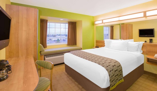 Microtel Inn & Suites by Wyndham Delphos in Delphos