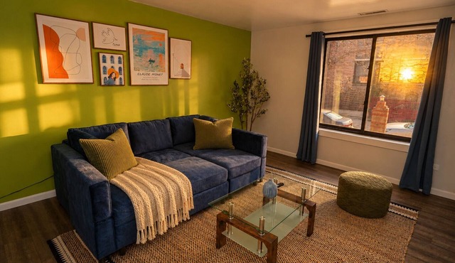 Modern 3BR Chicago Home - 10 Min to Wicker Park in Chicago