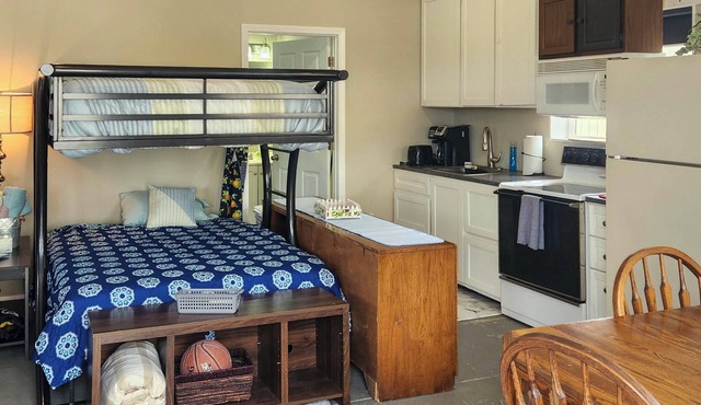 Ozark Mountain Launchpad! Cabin w/Fishing On-Site in Richland