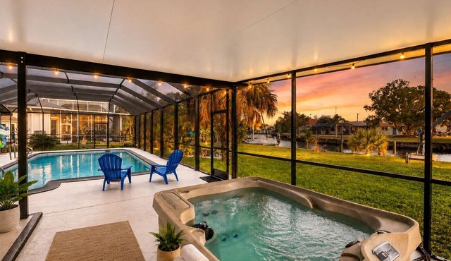 Port Charlotte 4 Bedroom Pool Vacation Home on Peace River in Port Charlotte