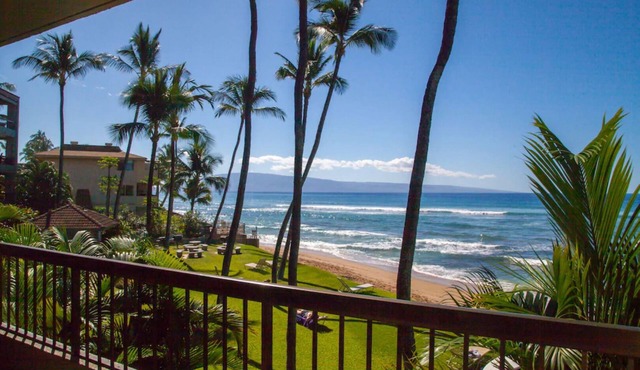 Reduced Rates 8/3-9/3, Pool/Hot Tub Closed for Resurfacing. Ocean/Beach Condo in Lahaina