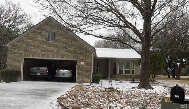Retired community in Sun City w/3 golf courses & 3 Pools in Georgetown