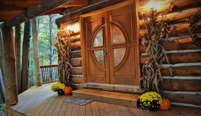 Secluded Cabin in the Woods of Pennsylvania in Centerville