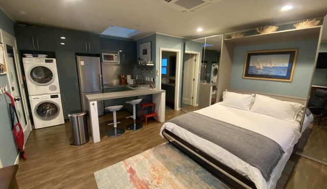 Smartly Designed Studio for the Solo Traveler in Redwood City