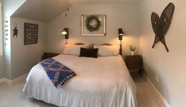 Snowgoose Pond Bed & Breakfast in Palmer