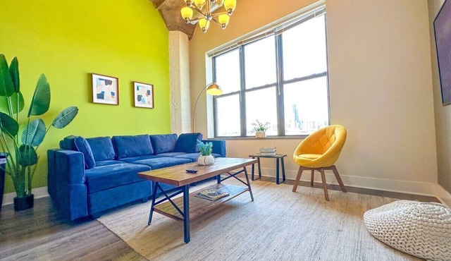 Spacious 2BR Apt South Loop Skyline near McCormick Place & Soldier Field in Chicago