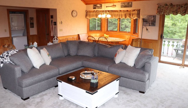 Storyland, Family Condo, Pool, Golf, Air Conditioning, 3 Bedroom 2 Bath in Bartlett