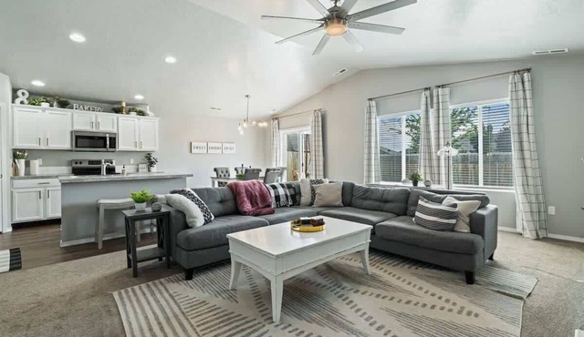 Stylish Nampa Home Near Freeway | 3BR w/Garage, Basketball Court, Sleeps 10 in Nampa