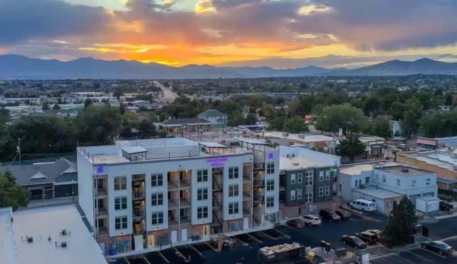 Upscale Suite with Spacious Living - Waffles too! in Pleasant Grove