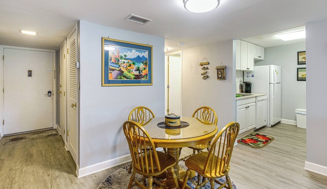 Walk to Pool: Riverfront Welaka Condo w/Boat Ramp in Welaka