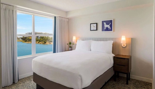Waterfront Suite | 1 Queen Bed | Free Breakfast | Near San Francisco Airport in South San Francisco