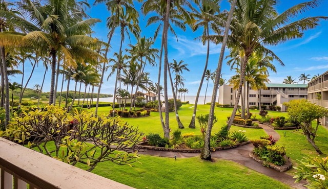 Wavecrest C 214 Ocean View in Kaunakakai