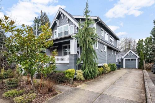 Waverly Place in Portland