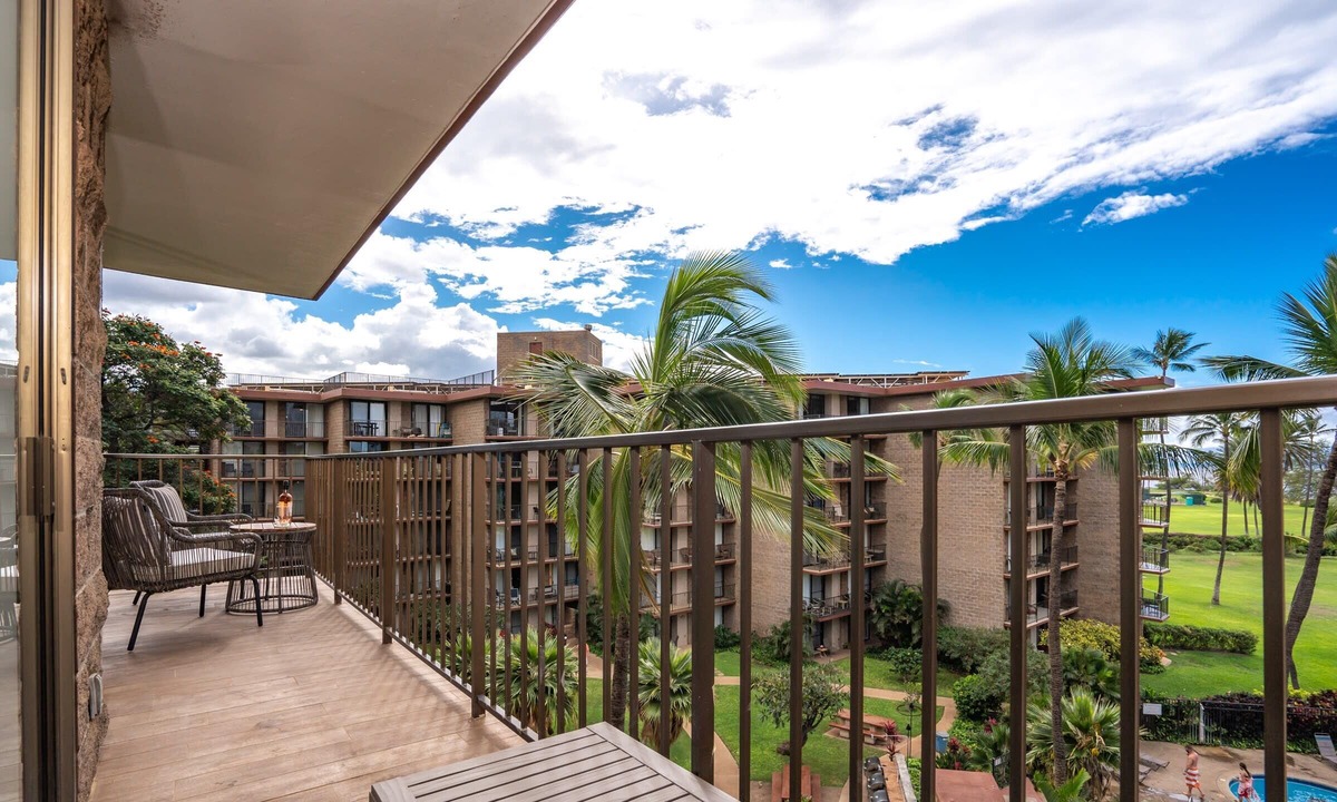 Kihei Condo | Modern & Polished Oceanfront Vistas