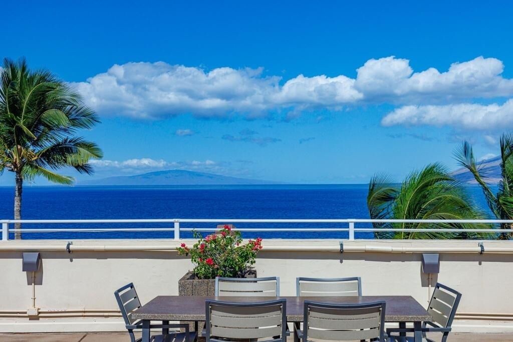 Kihei Condo | Royal Mauian, #218^ 3 Bedroom Condo by RedAwning