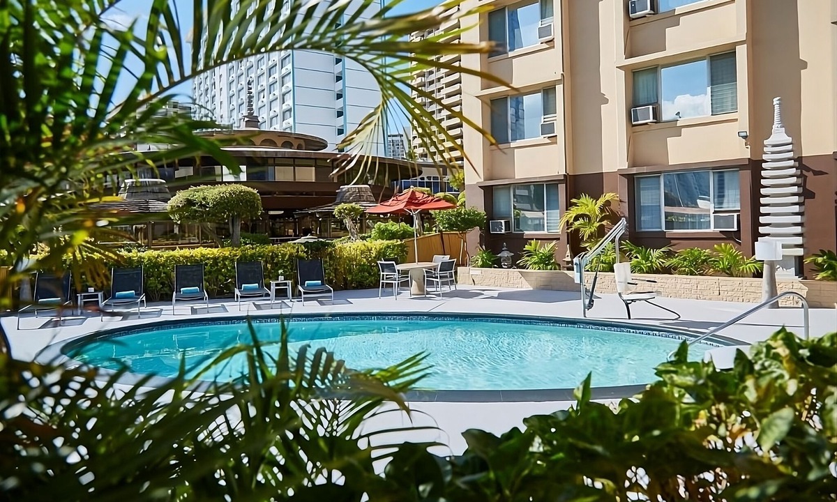 Ala Moana House | 2 Studio Two Doubles with Kitchenette Rooms at Pagoda Hotel
