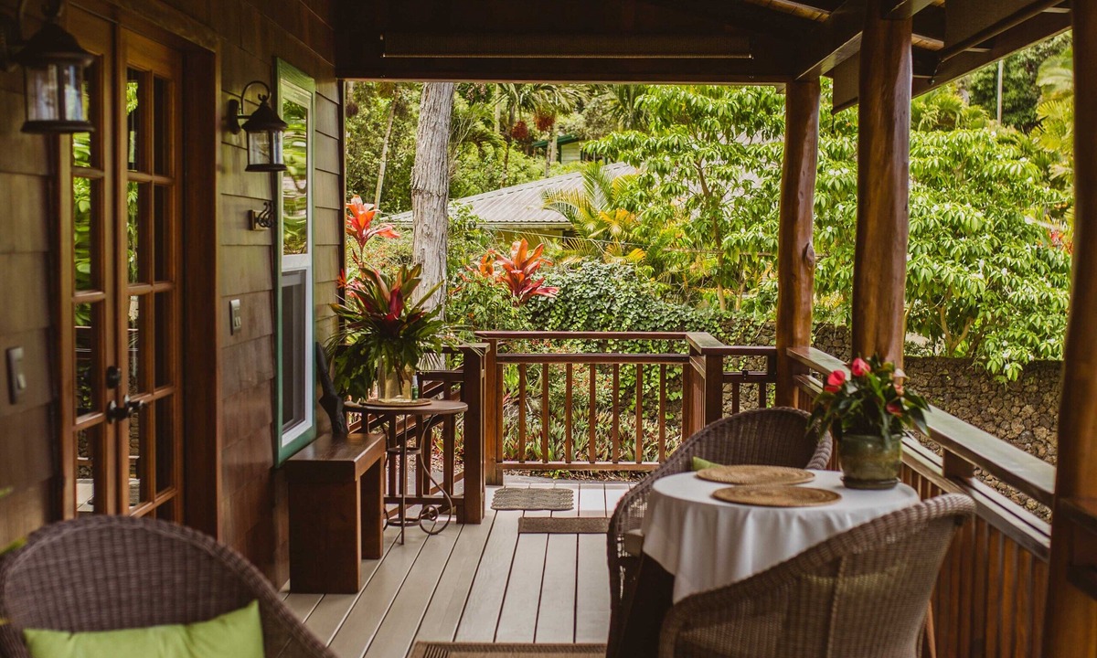 Kalaoa Cottage | Stunning, Romantic Cottage on Slope of Hualalai