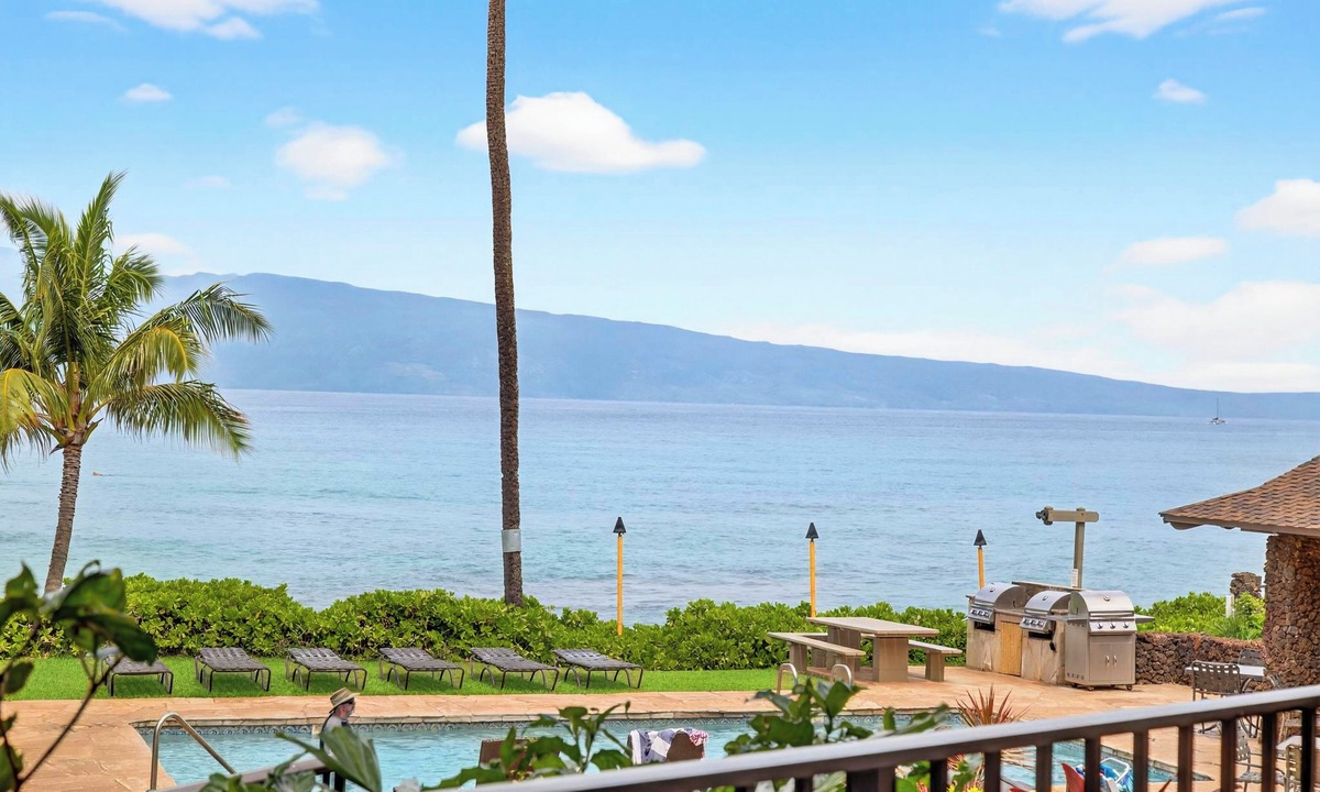Kahana Condo | Gorgeous New Seaside Studio Retreat