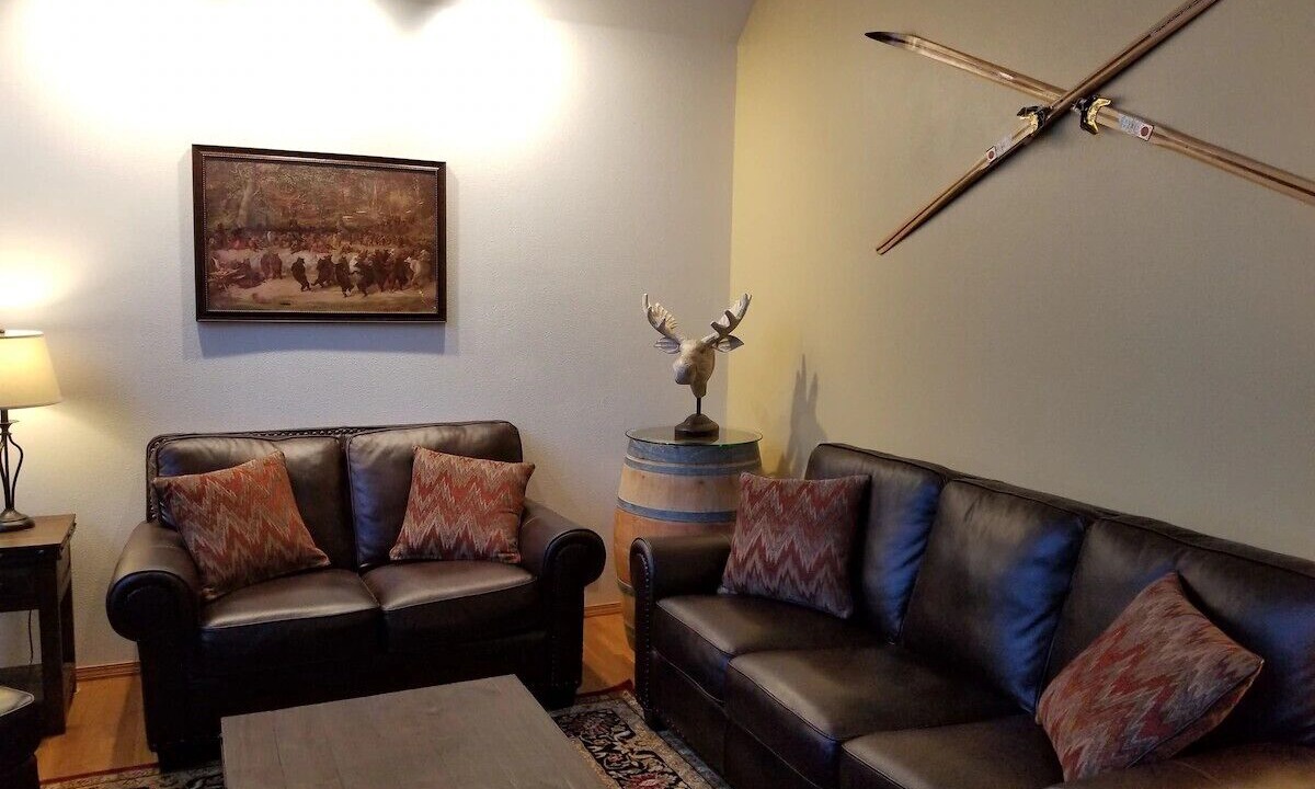 Leavenworth House | FAMILY-FRIENDLY LEAVENWORTH CHALET MINUTES FROM DOWNTOWN, WALK TO RIVER FLOAT!