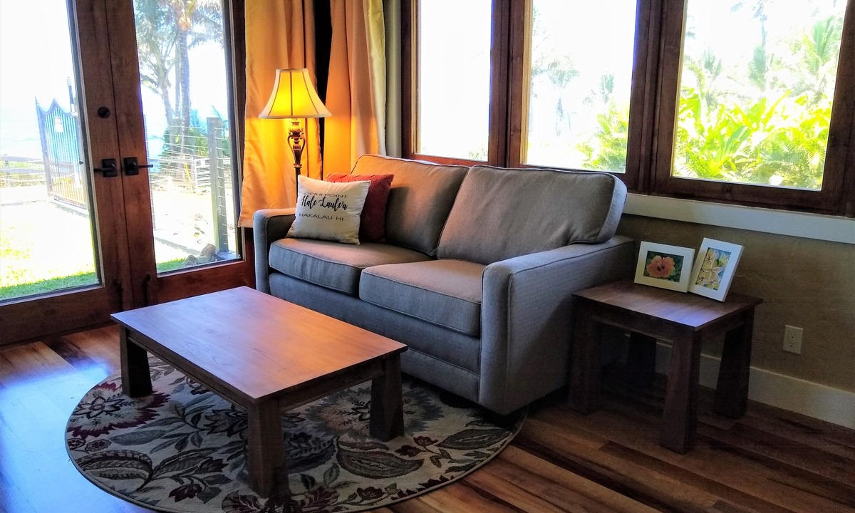 Hakalau House | Luxury Oceanfront Apartment Gated Cliffside Estate - Solar - Beach 10m walk