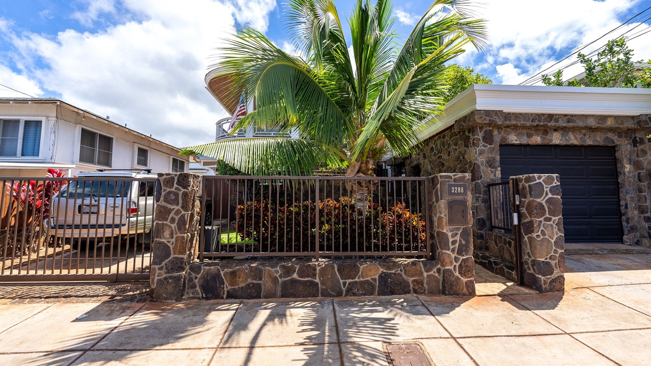 Photo of Outdoor in Diamond Head - Kapahulu - St. Louis