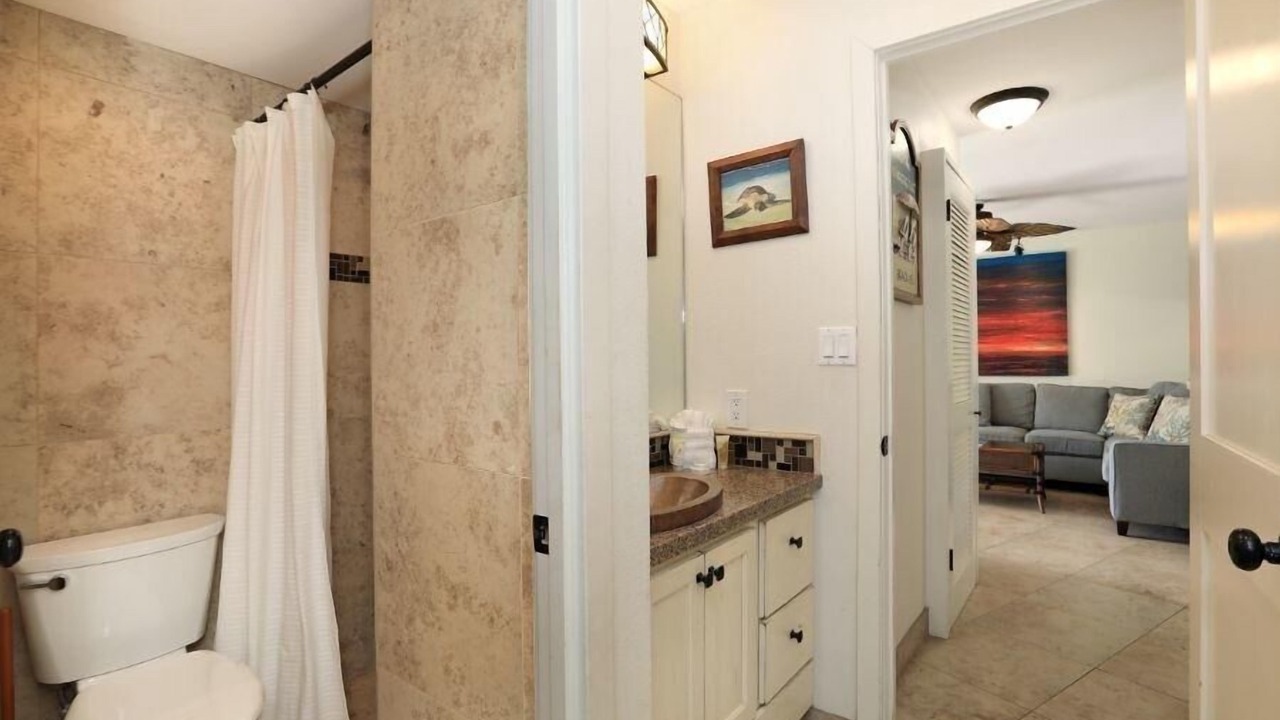 Photo of Bathroom in Kihei