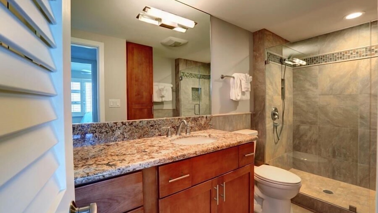 Photo of Bathroom in Kihei