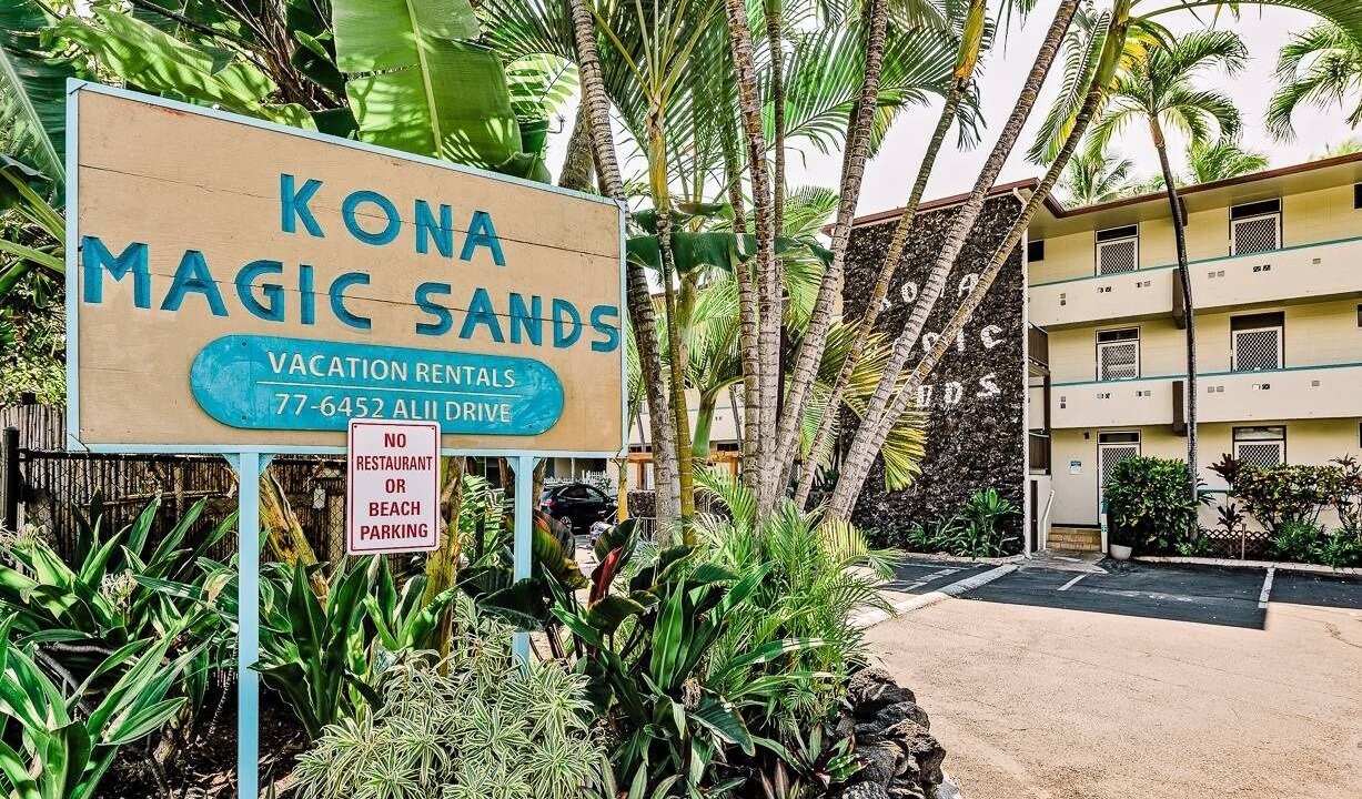 Photo of Outdoor in Kahaluu Bay