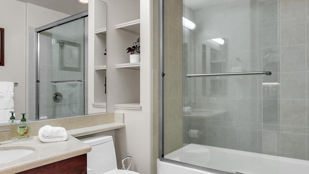 Photo of Bathroom in Waikoloa