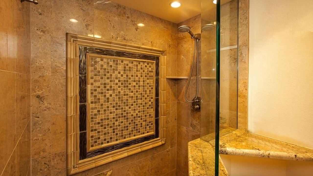 Photo of Bathroom in Kihei