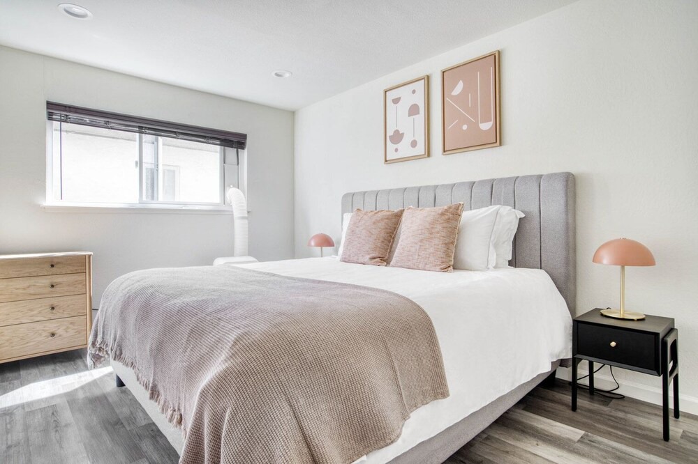 Photo of Bedroom in Redwood City