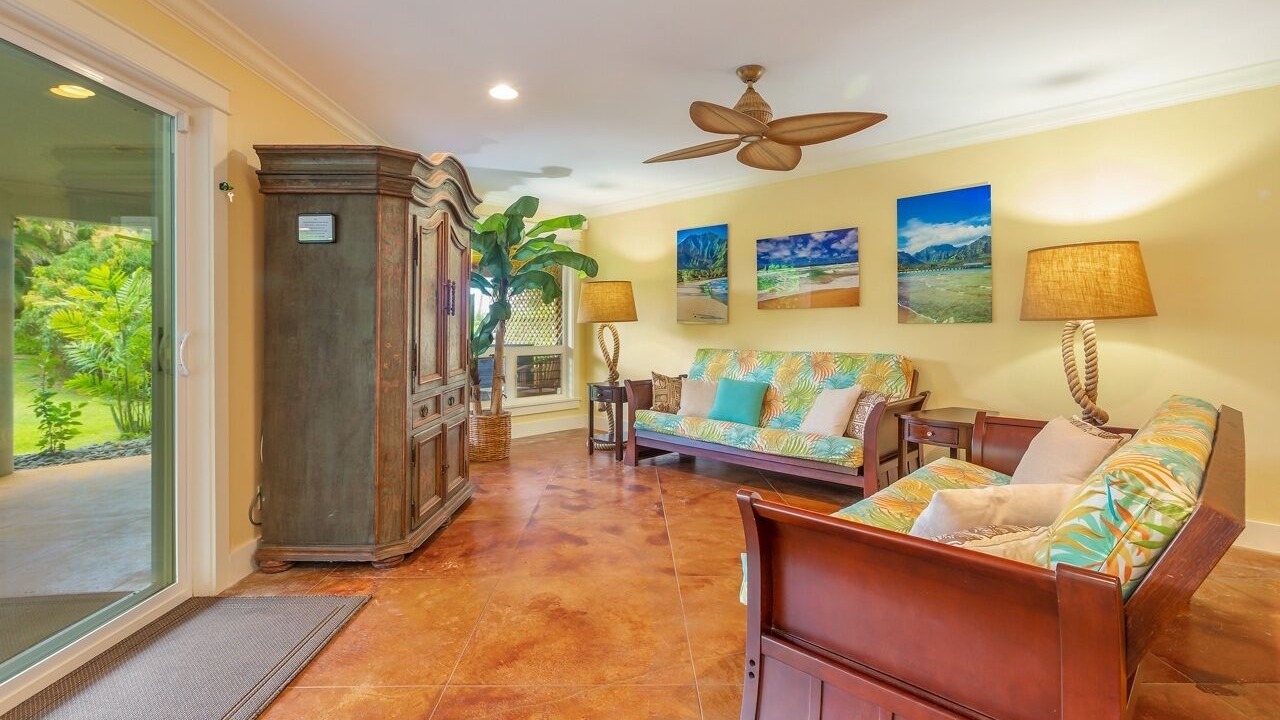 Photo of Livingroom in Princeville