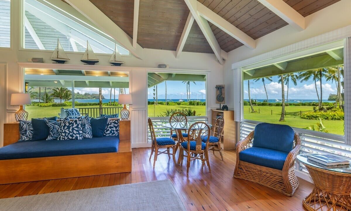 Photo of Livingroom in Hanalei