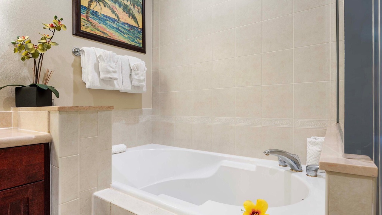 Photo of Bathroom in Waikoloa