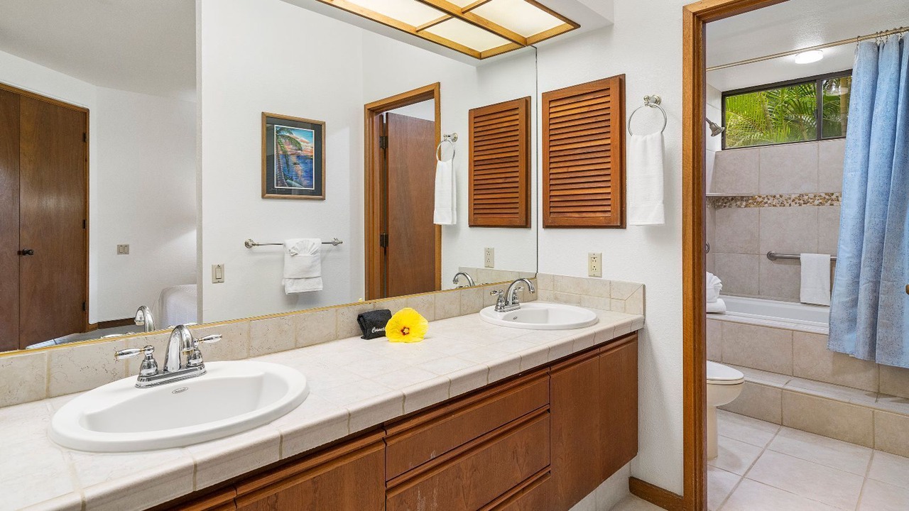 Photo of Bathroom in Waikoloa