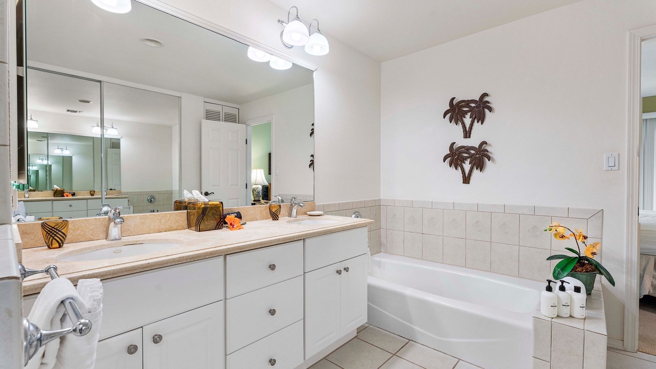 Photo of Bathroom in Waikoloa