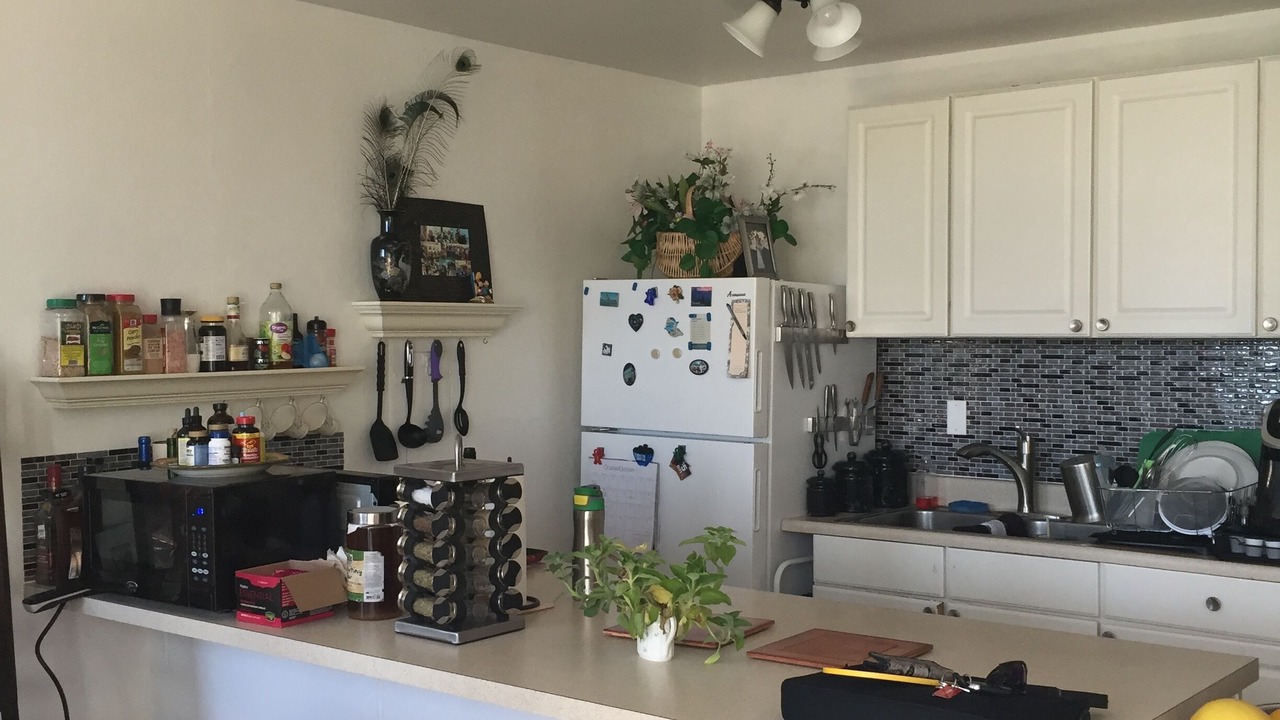 Photo of Kitchen in Makaha Valley