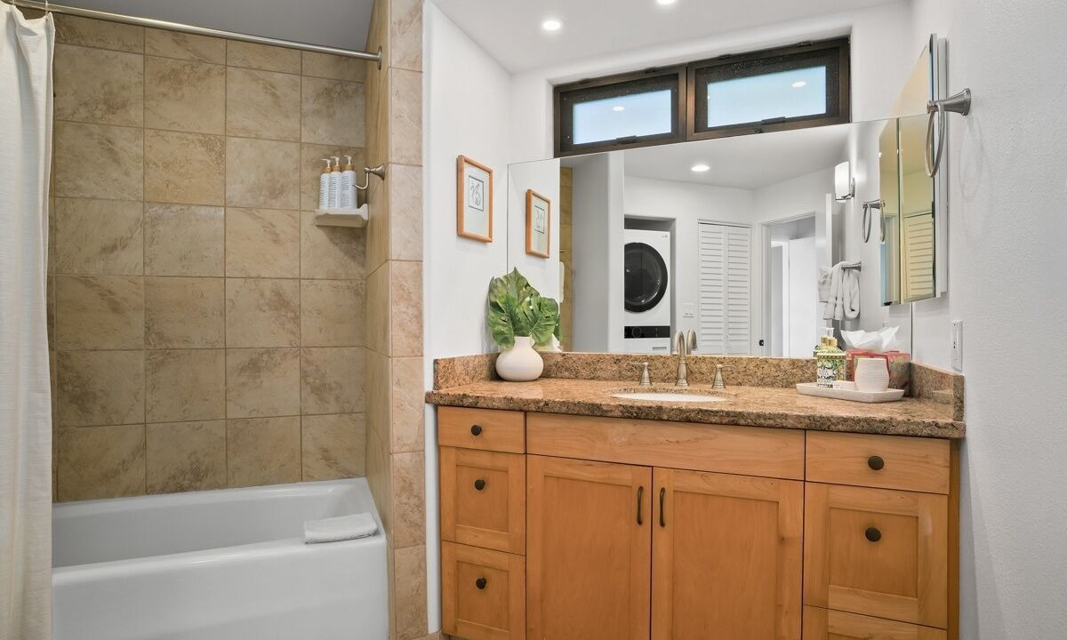 Photo of Bathroom in Princeville