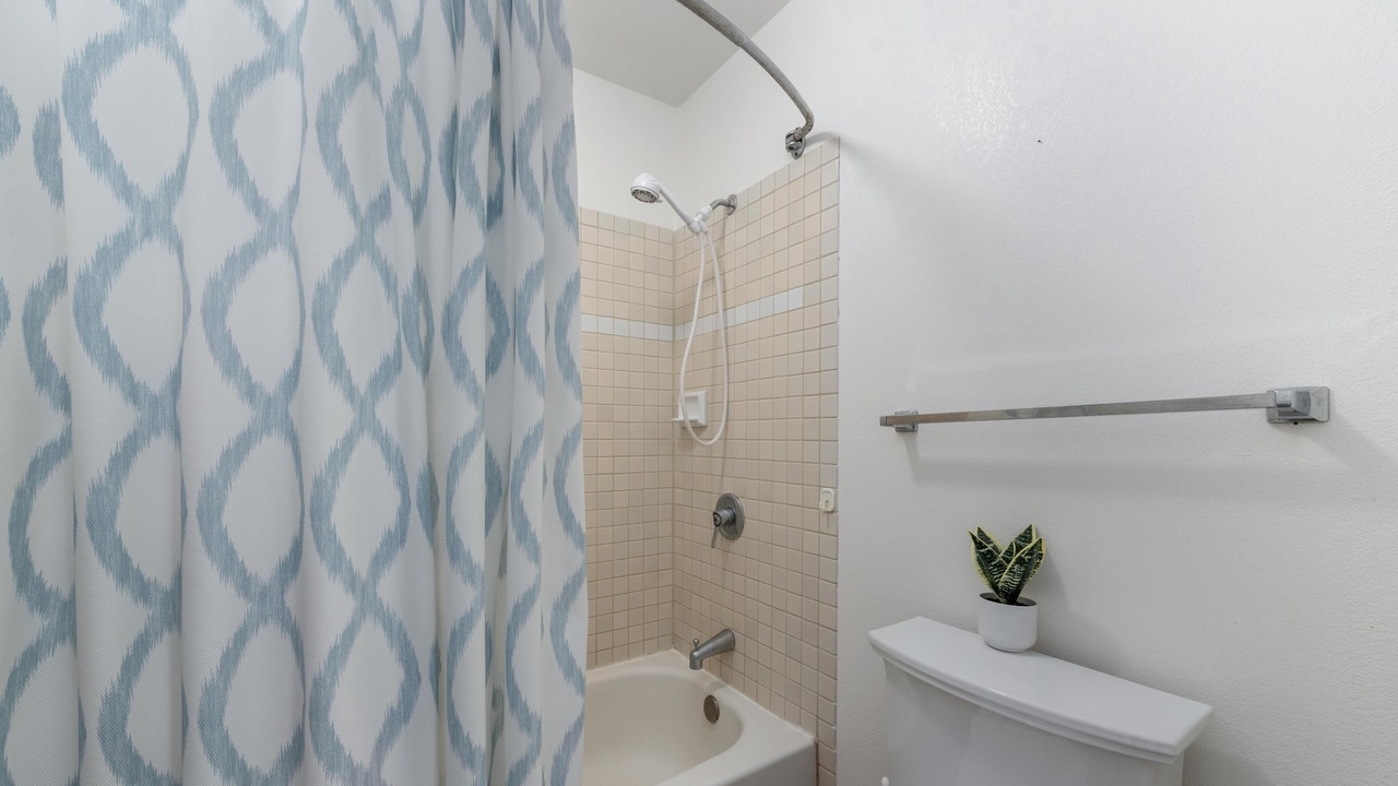 Photo of Bathroom in Waikoloa
