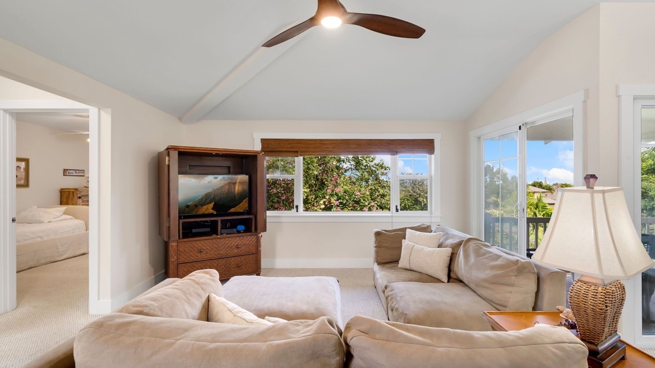 Photo of Livingroom in Princeville