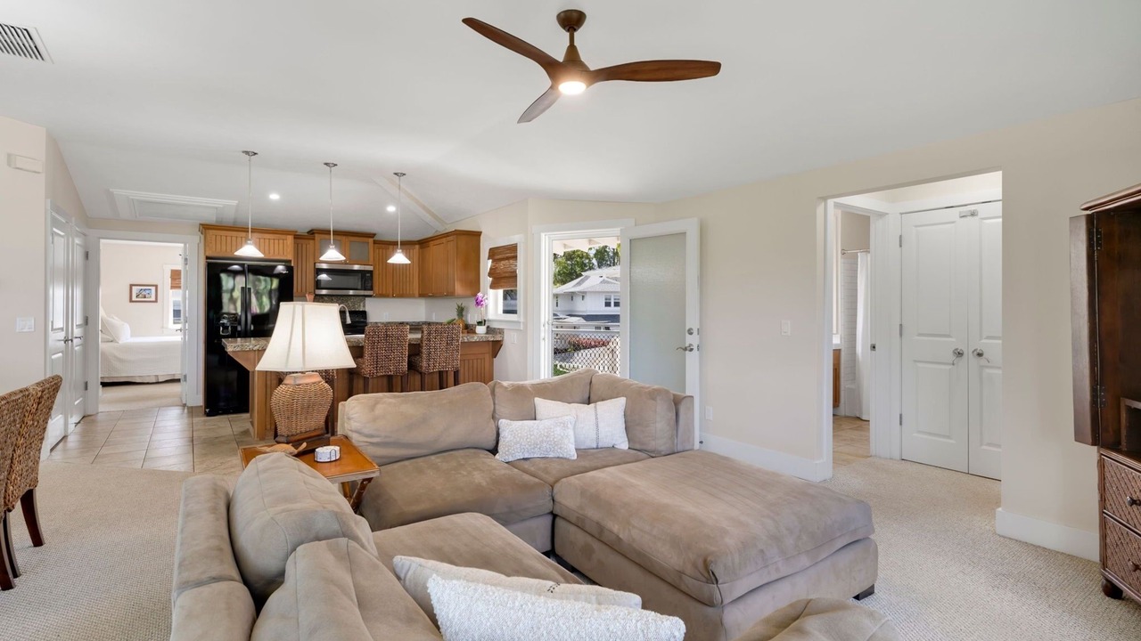 Photo of Livingroom in Princeville