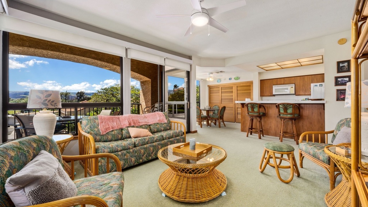 Photo of Livingroom in Waikoloa