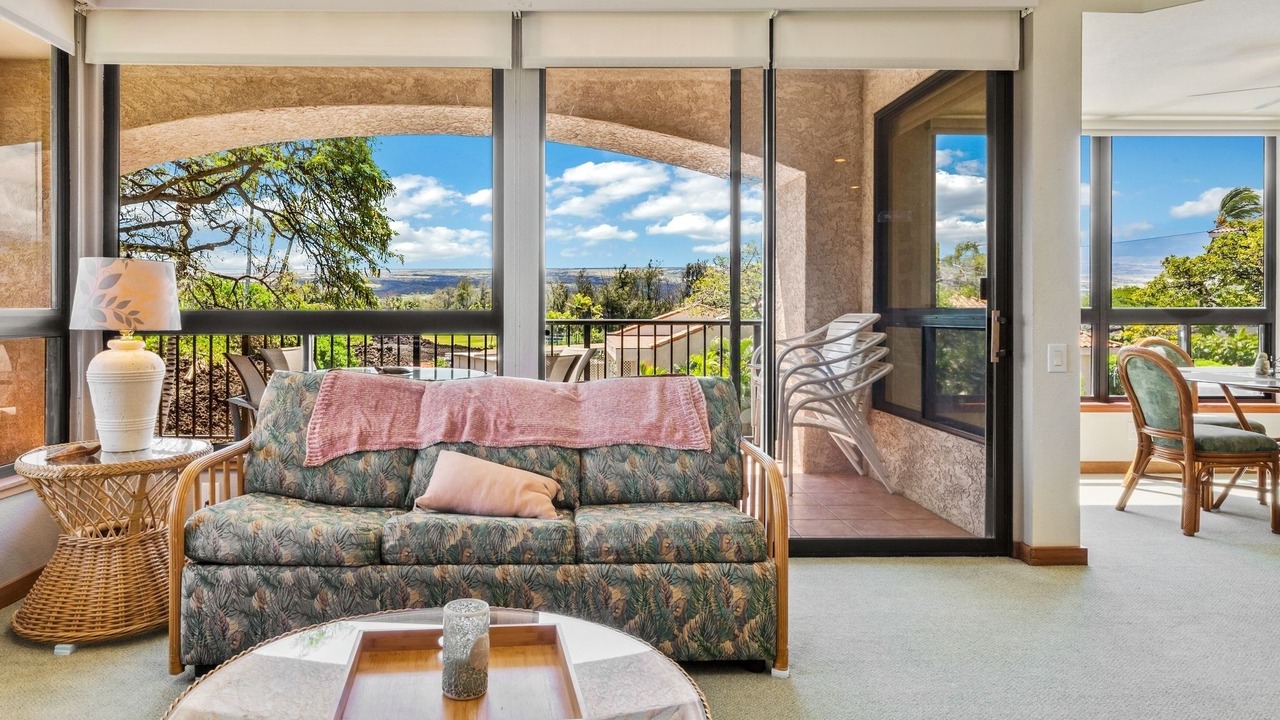 Photo of Livingroom in Waikoloa