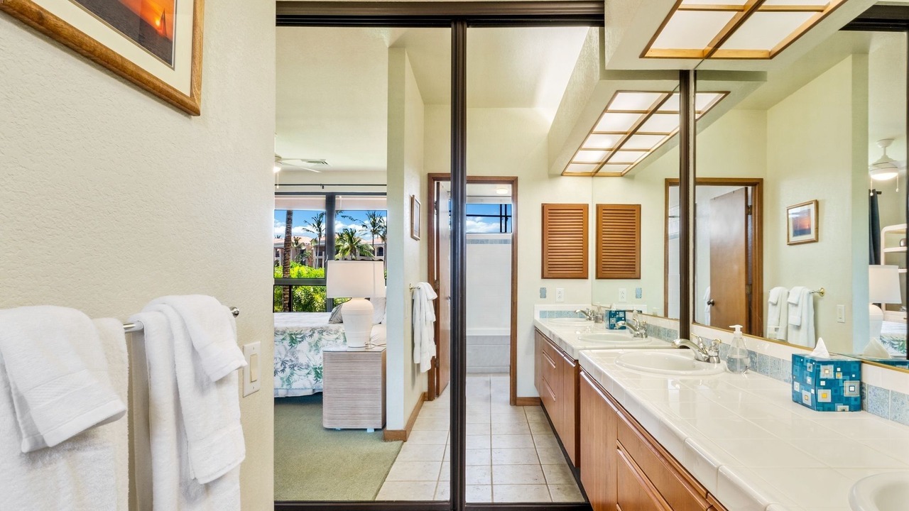 Photo of Bathroom in Waikoloa
