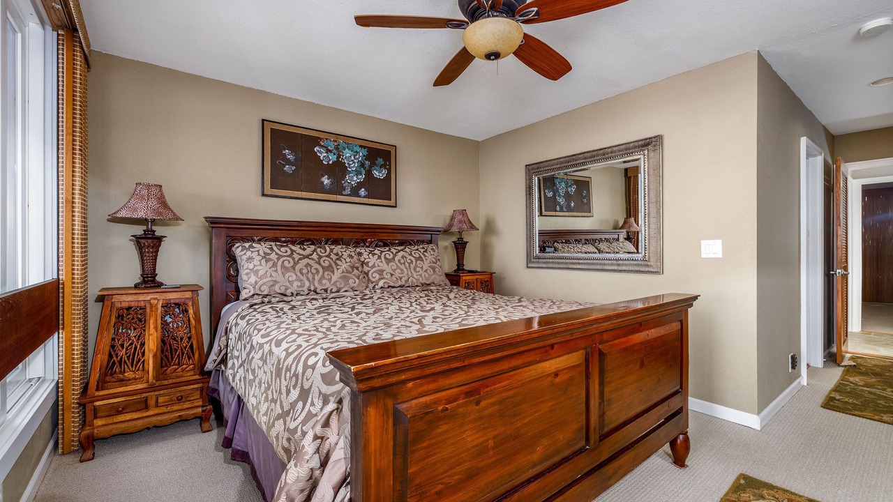Photo of Bedroom in Kahaluu Bay