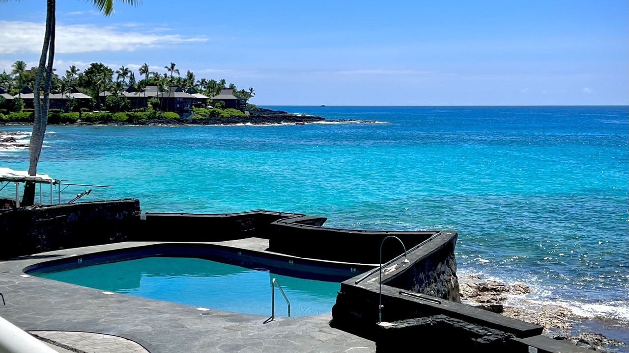 Photo of Outdoor in Kahaluu Bay